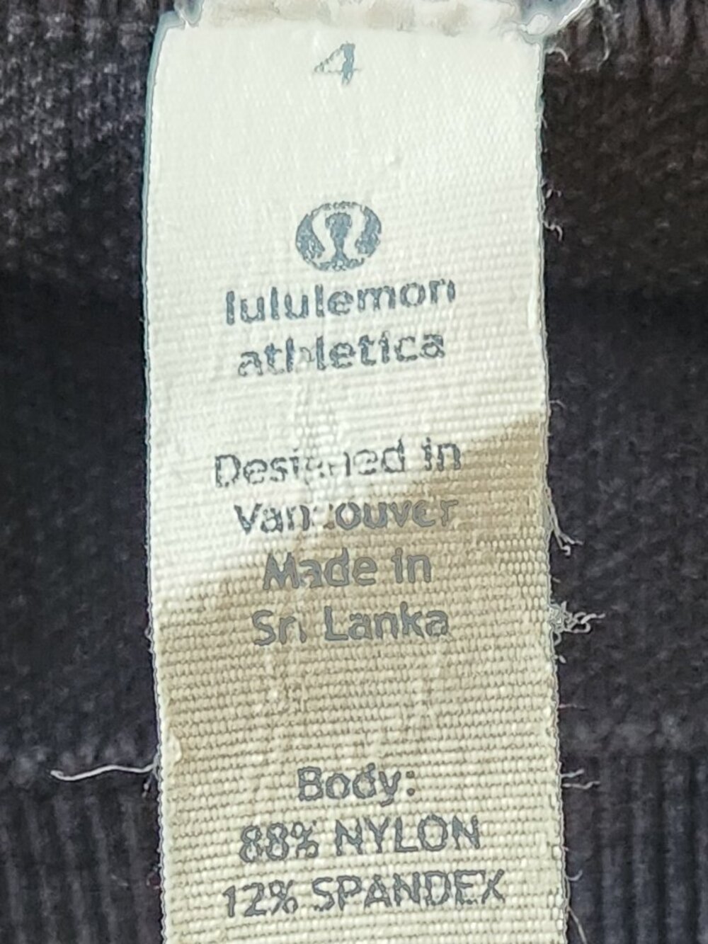 LULULEMON In the Flow Ruched Capri Leggings - Sz 4 - Picture 5 of 5